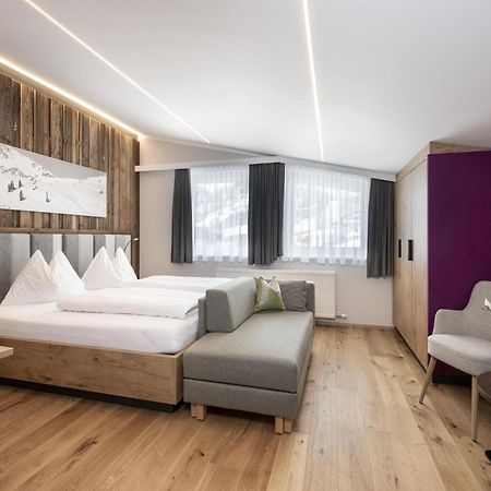 Austria Alpinhotel Ski In Ski Out An Der Edelweissbahn Obertauern Exteriér fotografie