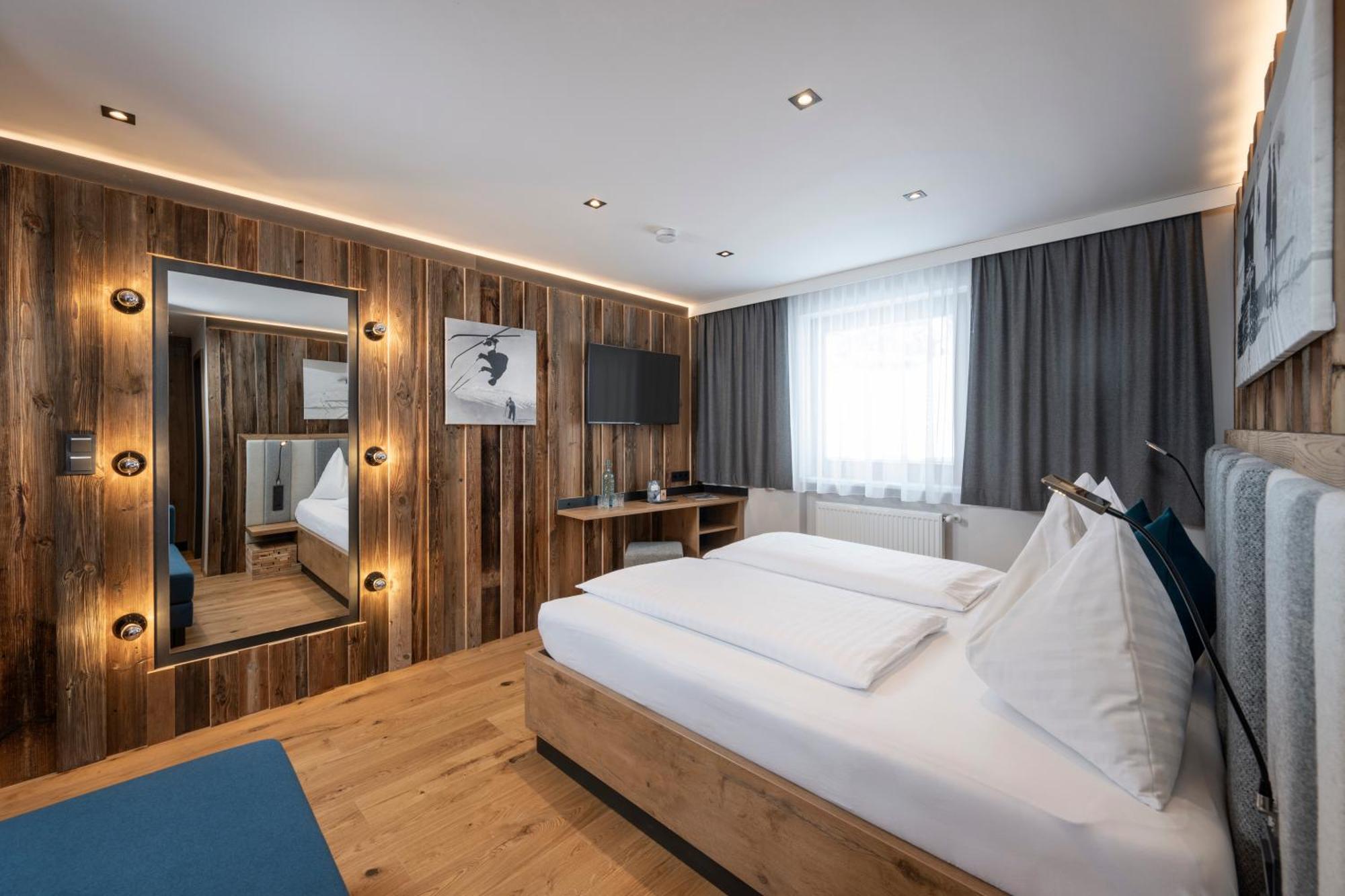 Austria Alpinhotel Ski In Ski Out An Der Edelweissbahn Obertauern Exteriér fotografie